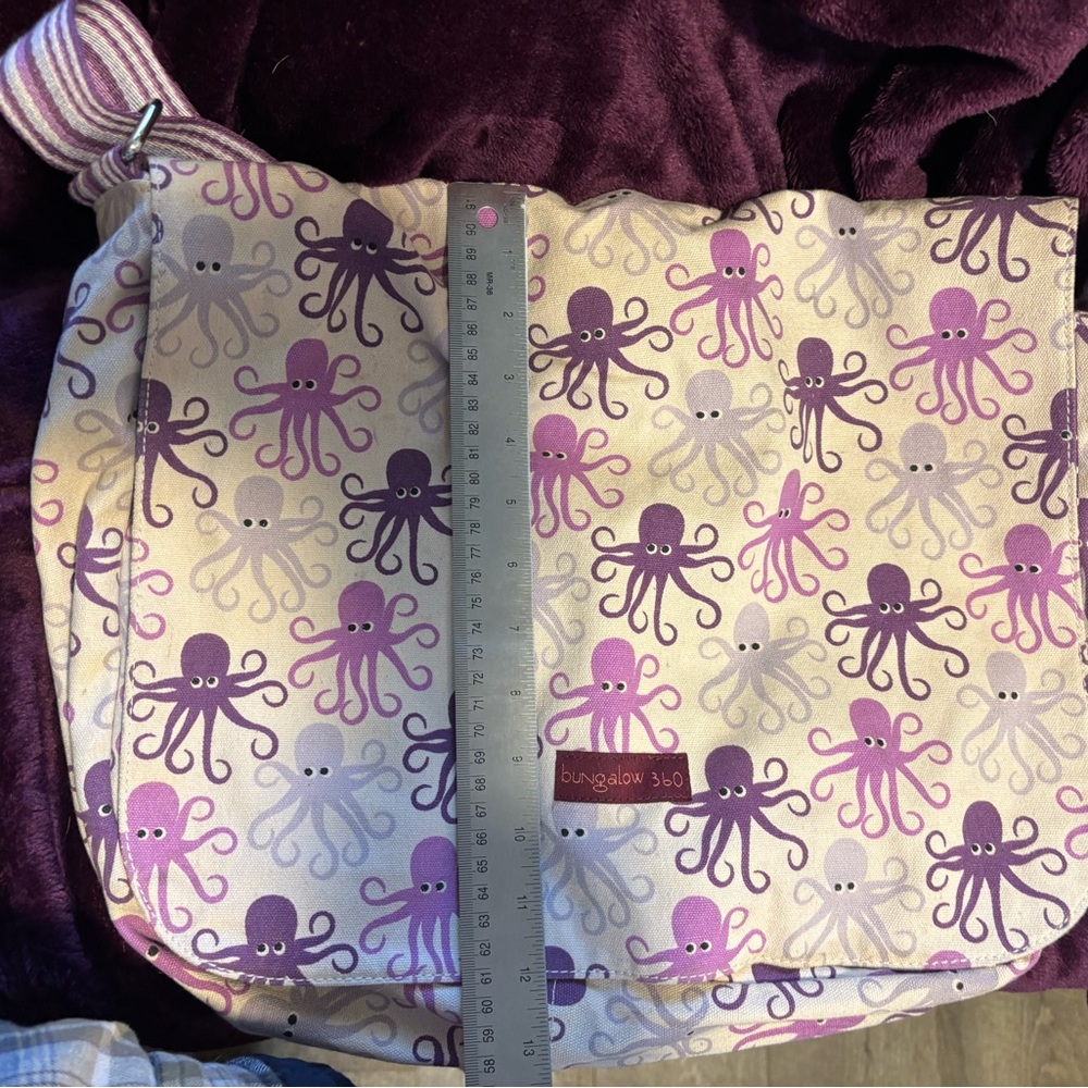 Bungalow 360 Messenger bag